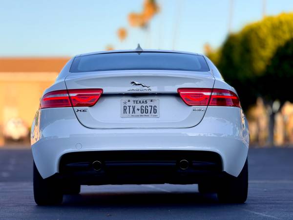 2018 Jaguar XE