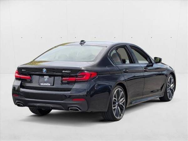 2022 BMW 5