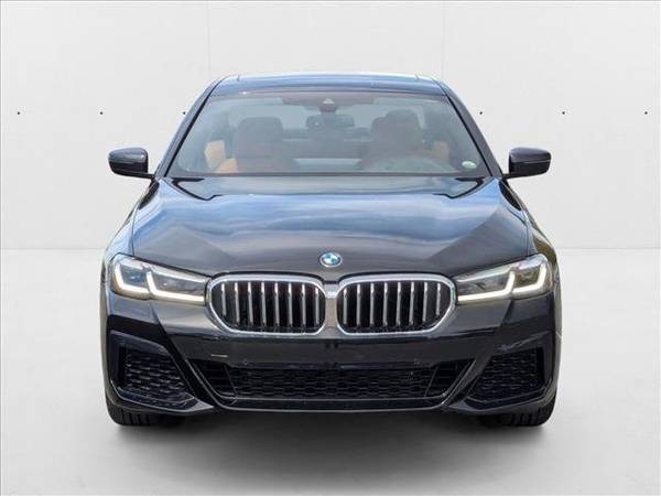 2022 BMW 5