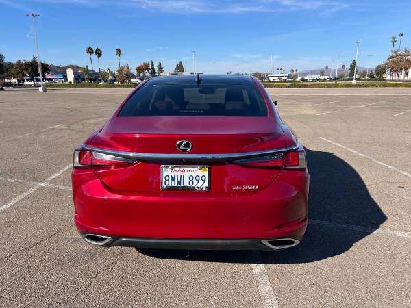 2019 Lexus ES