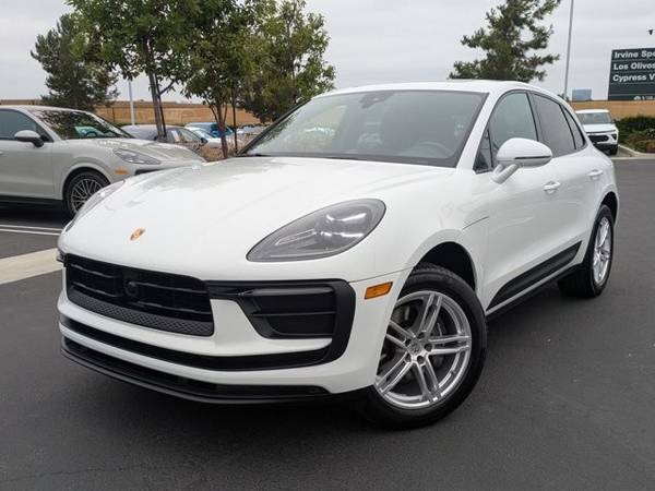 2025 Porsche Macan