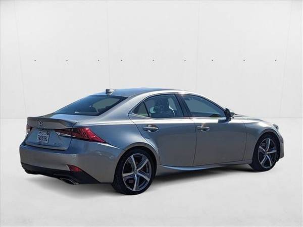 2017 Lexus IS