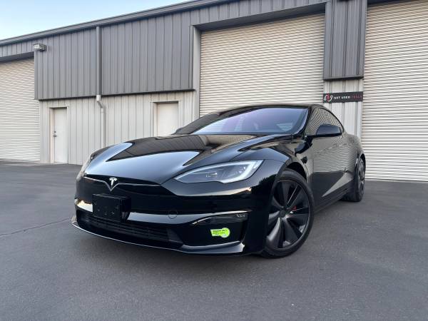 2023 Tesla Model S Plaid