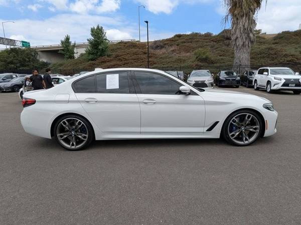 2021 BMW 5