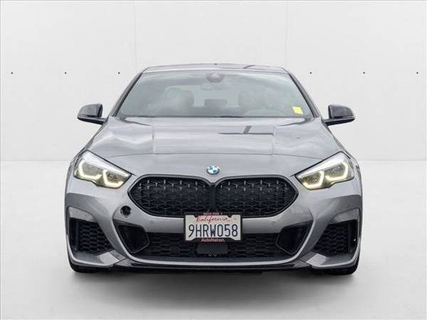 2023 BMW 2