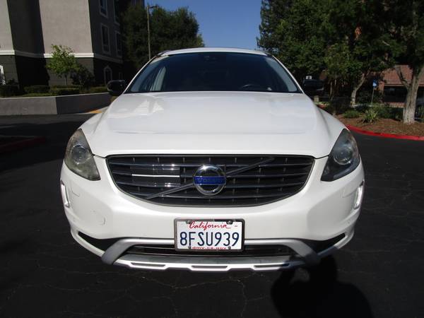 2017 Volvo XC60